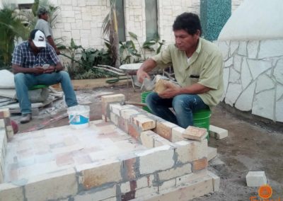 Construcción de temazcal 7775